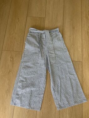 Dress Forum Blue & White Striped Seersucker Wide Leg Cropped Pants Tie Waist Med